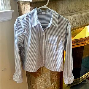 NWT: Athleta Midday Cropped Poplin Shirt